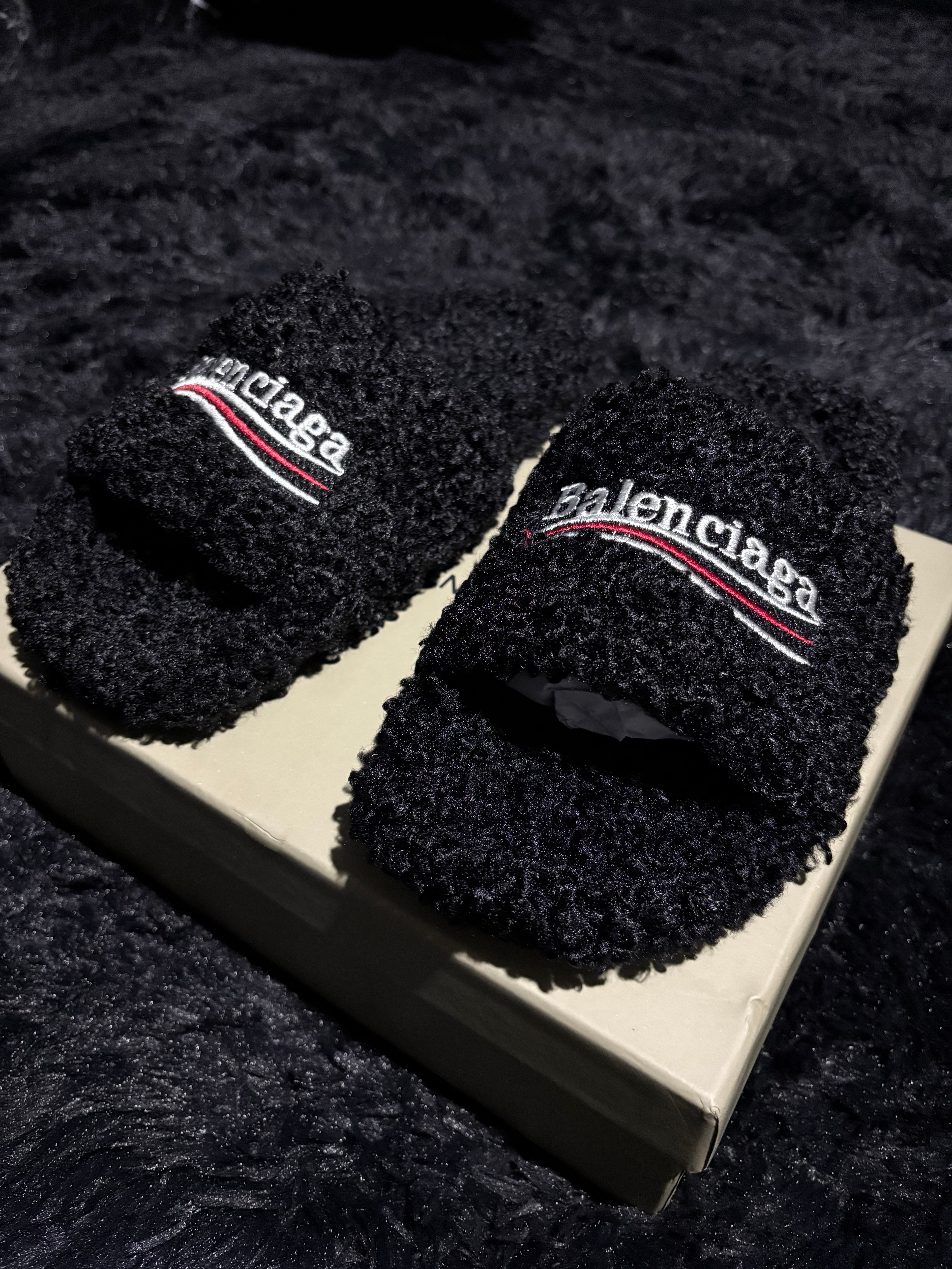 Pantuflas Balenciaga