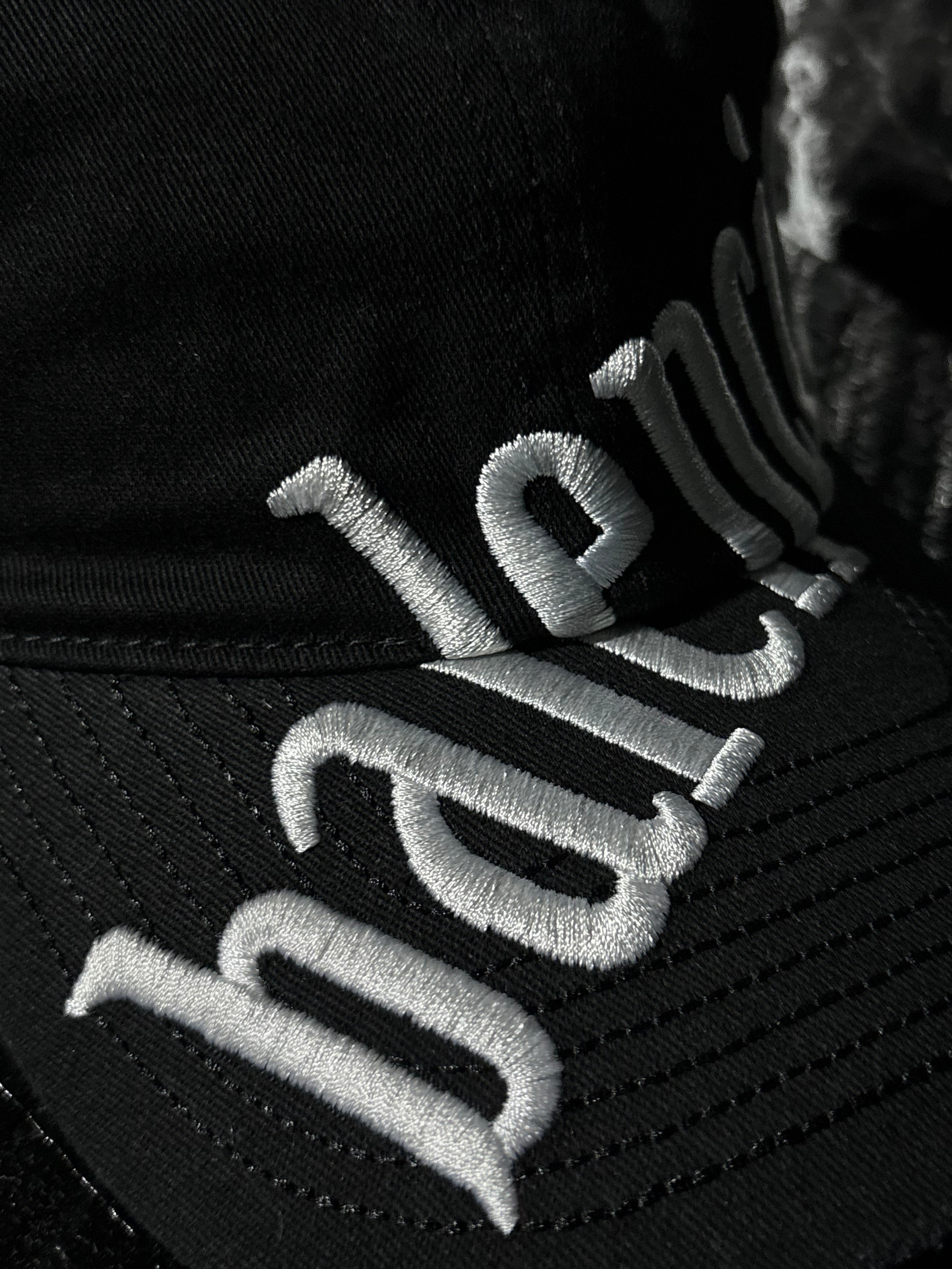 Gorra Balenciaga diaganol cap