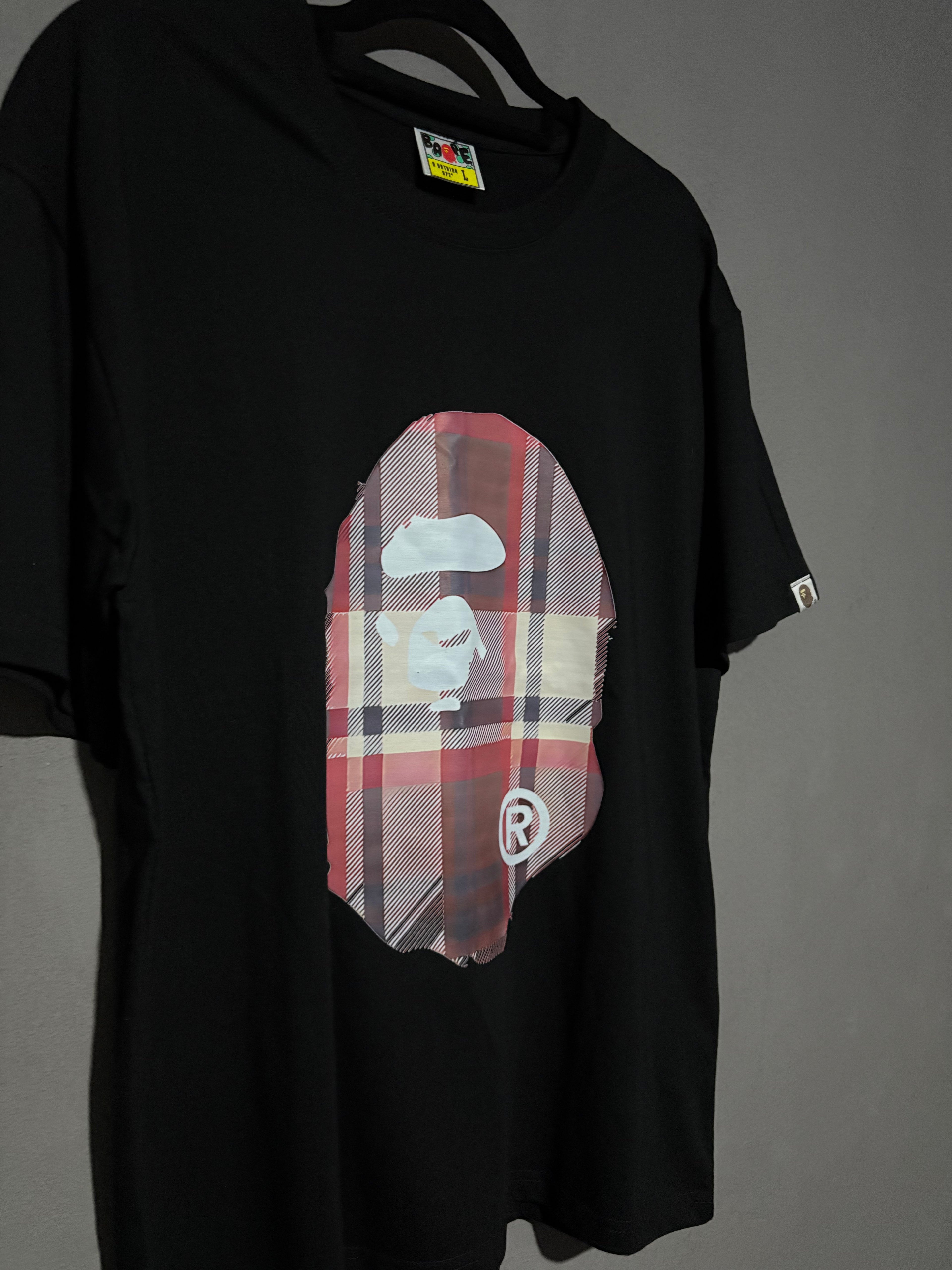 Playera Bape burberry