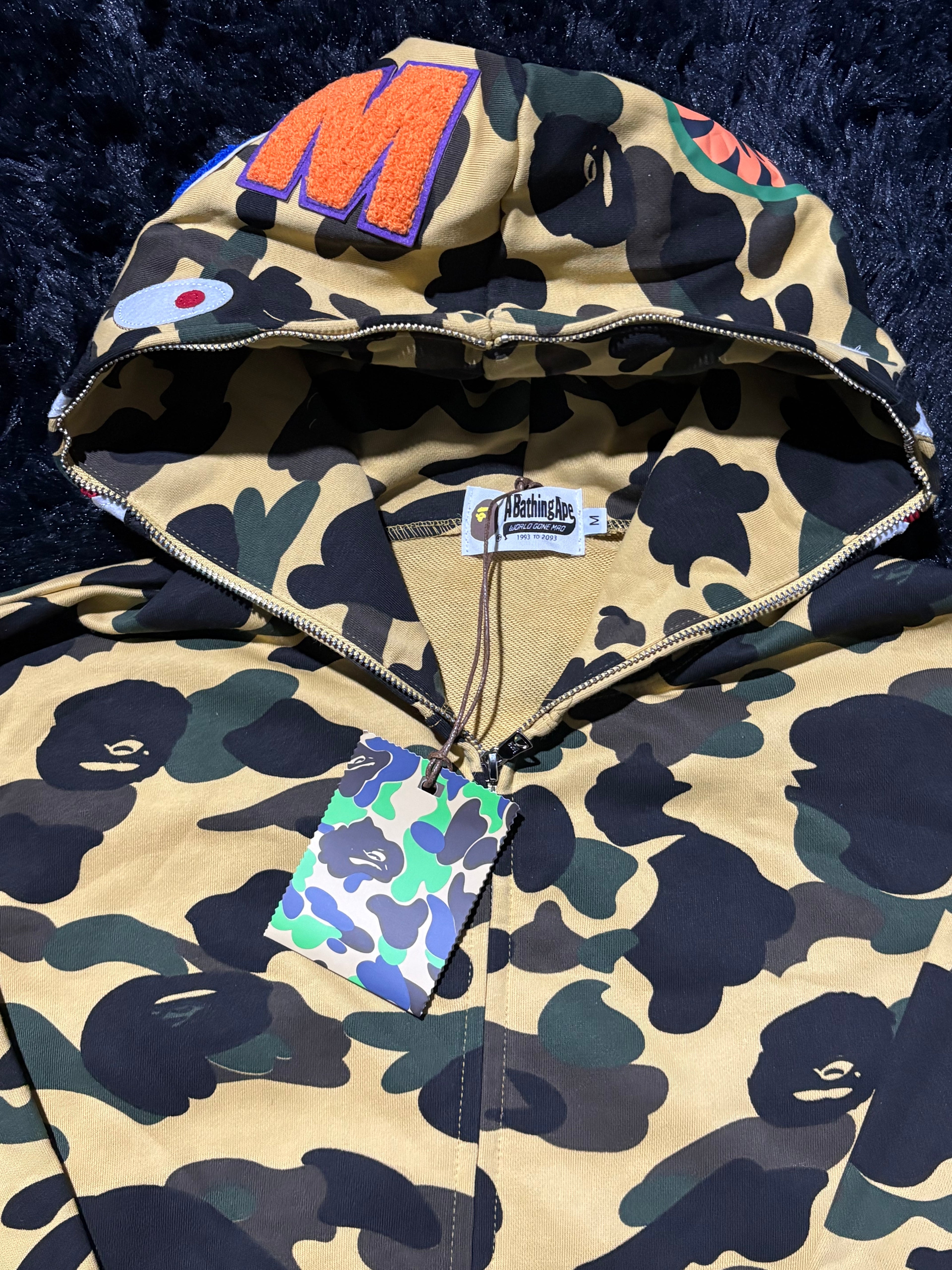 **AGOTADO** Bape sudadera verde/amarillo