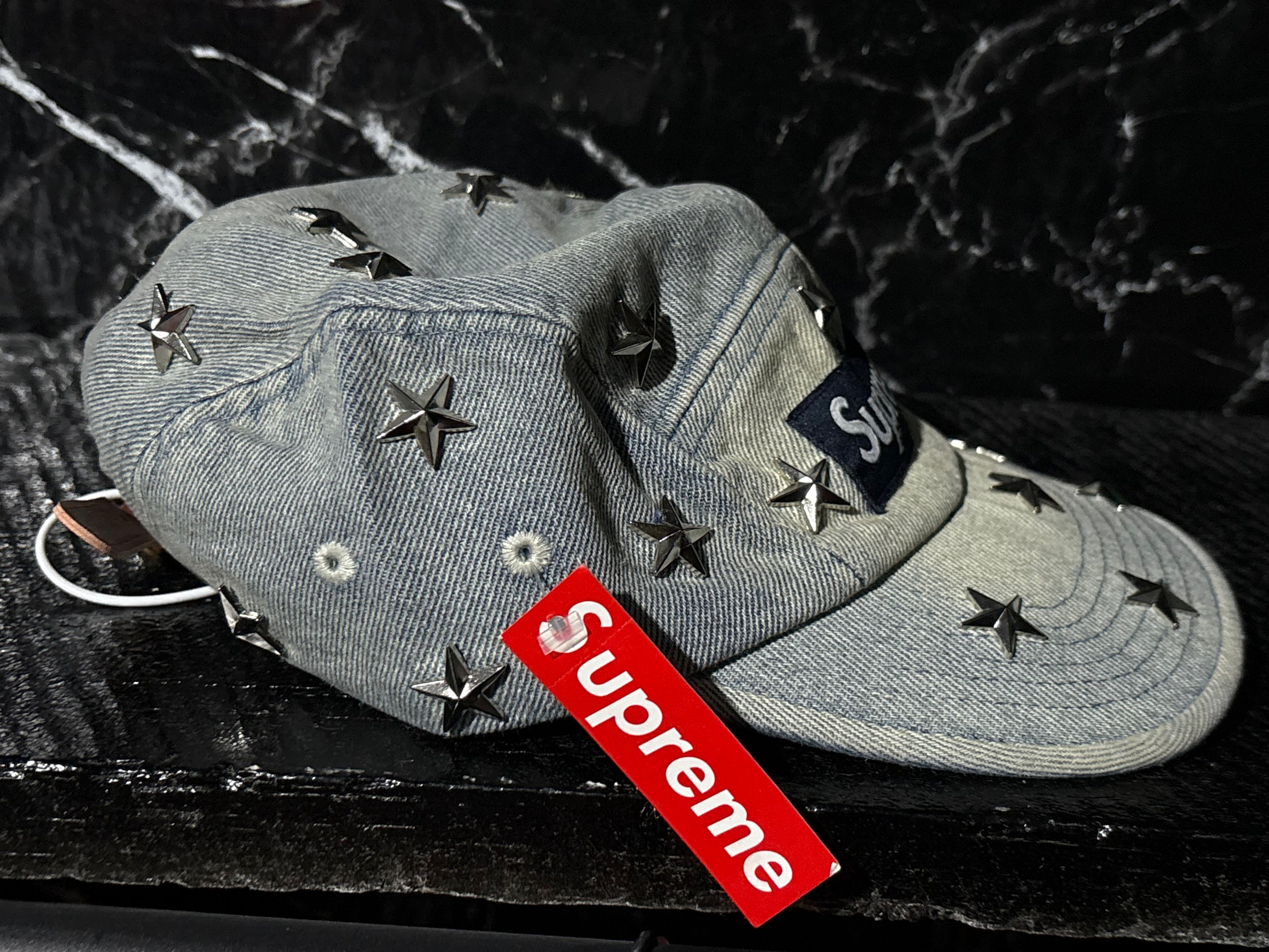 **AGOTADO** Gorra Supreme Stars Studded Denim Camp Cap