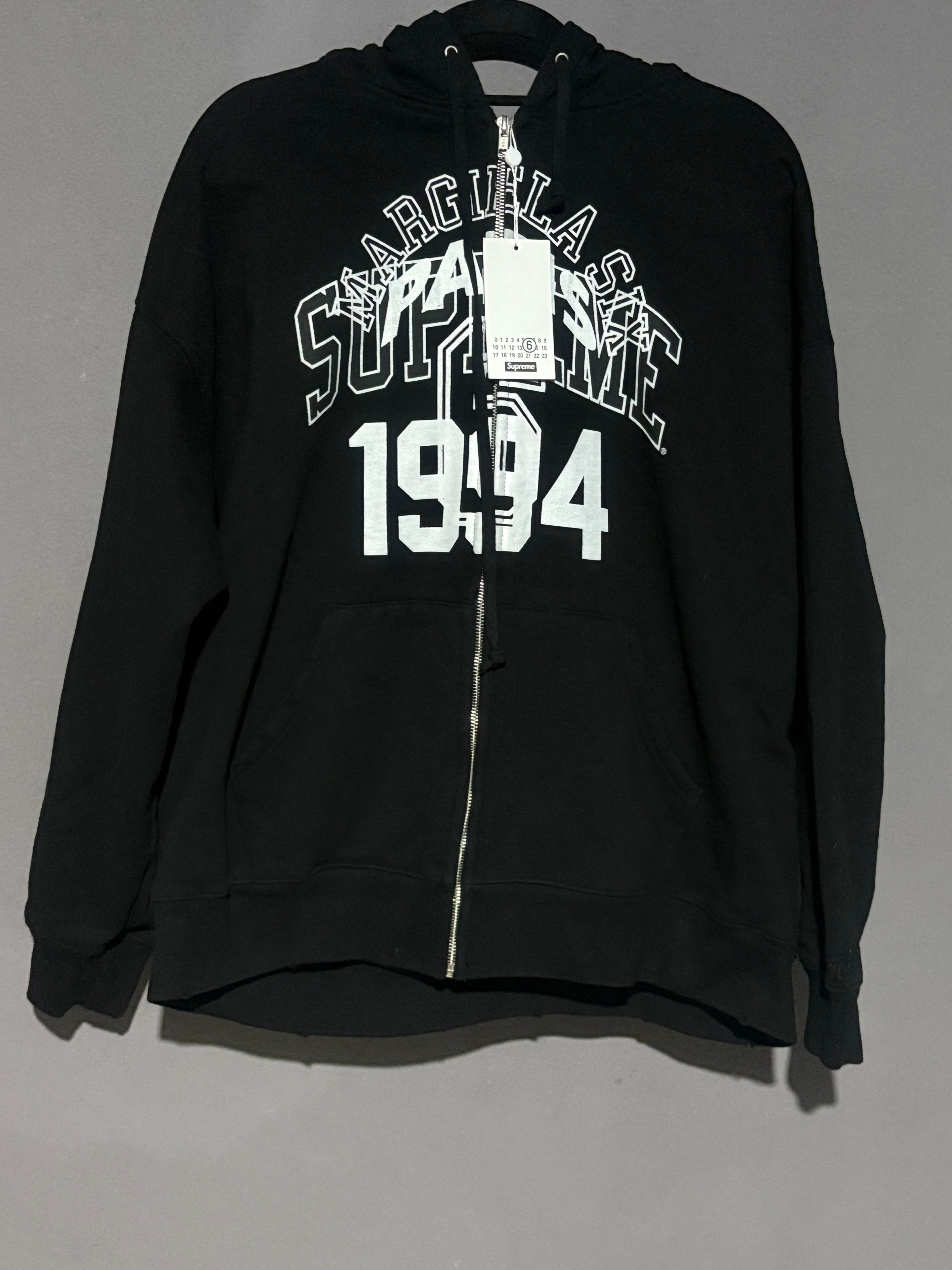 **AGOTADO**Sudadera Supreme Margiela