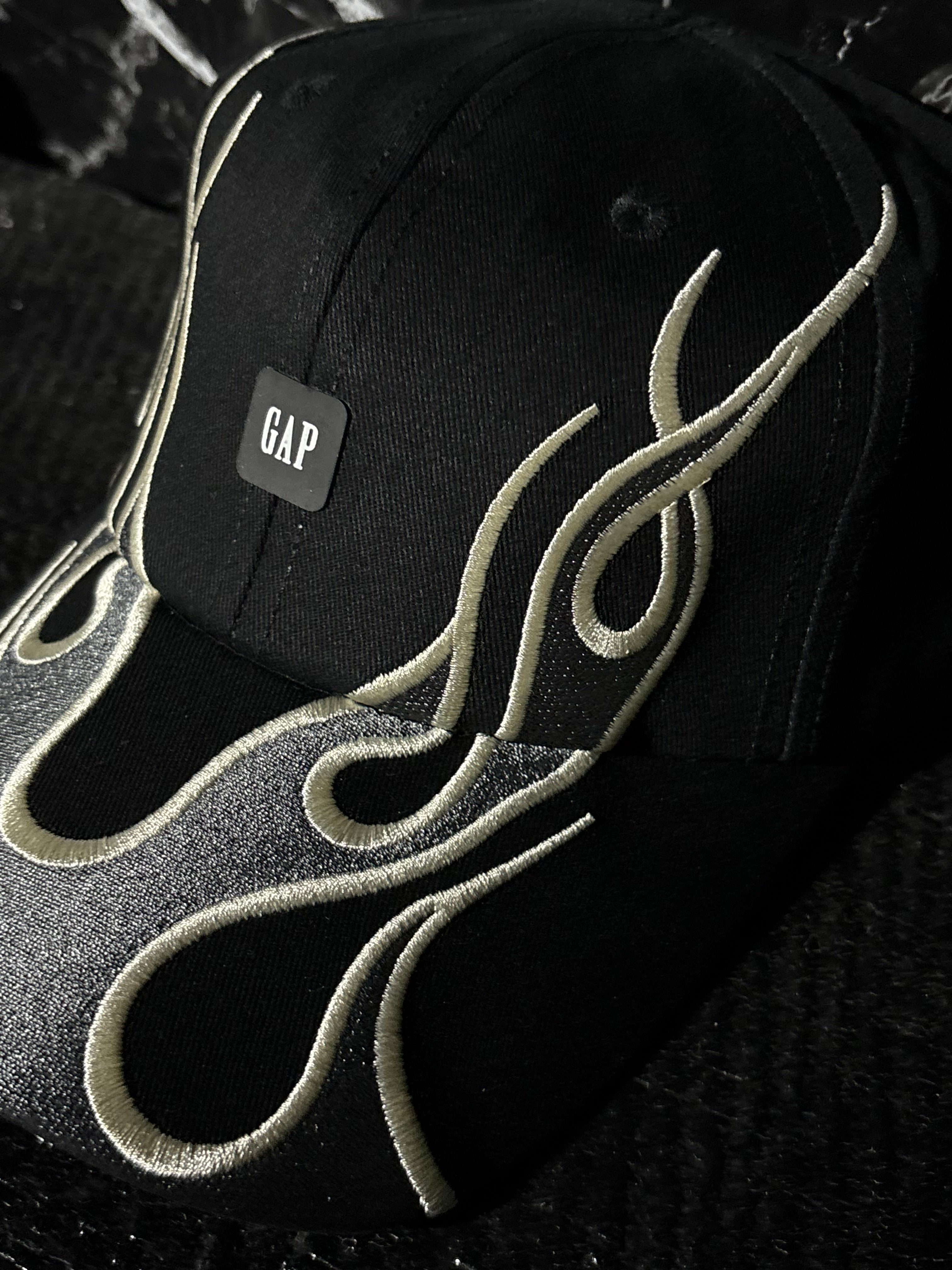 Gorra Balenciaga x Gap