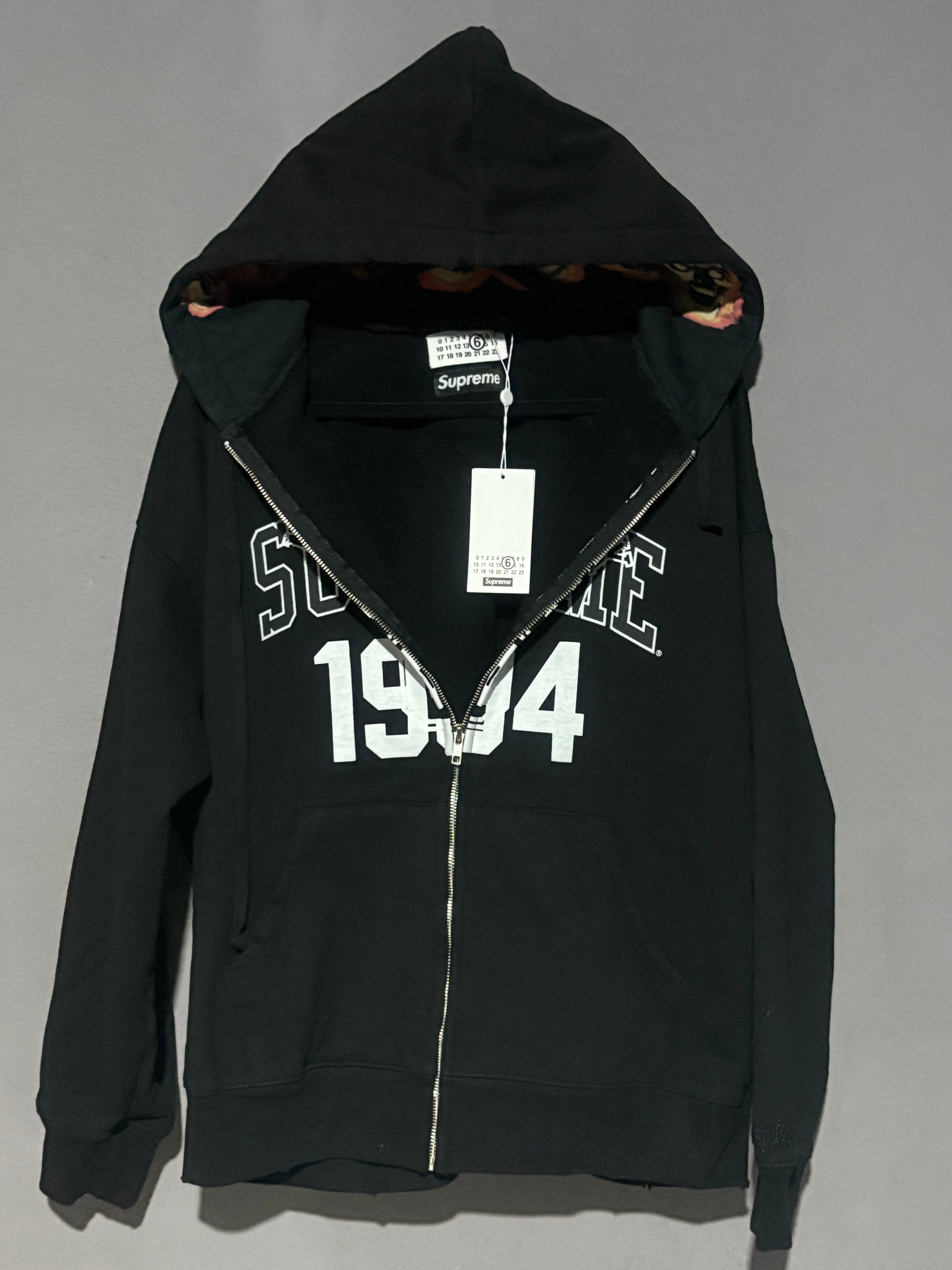 **AGOTADO**Sudadera Supreme Margiela