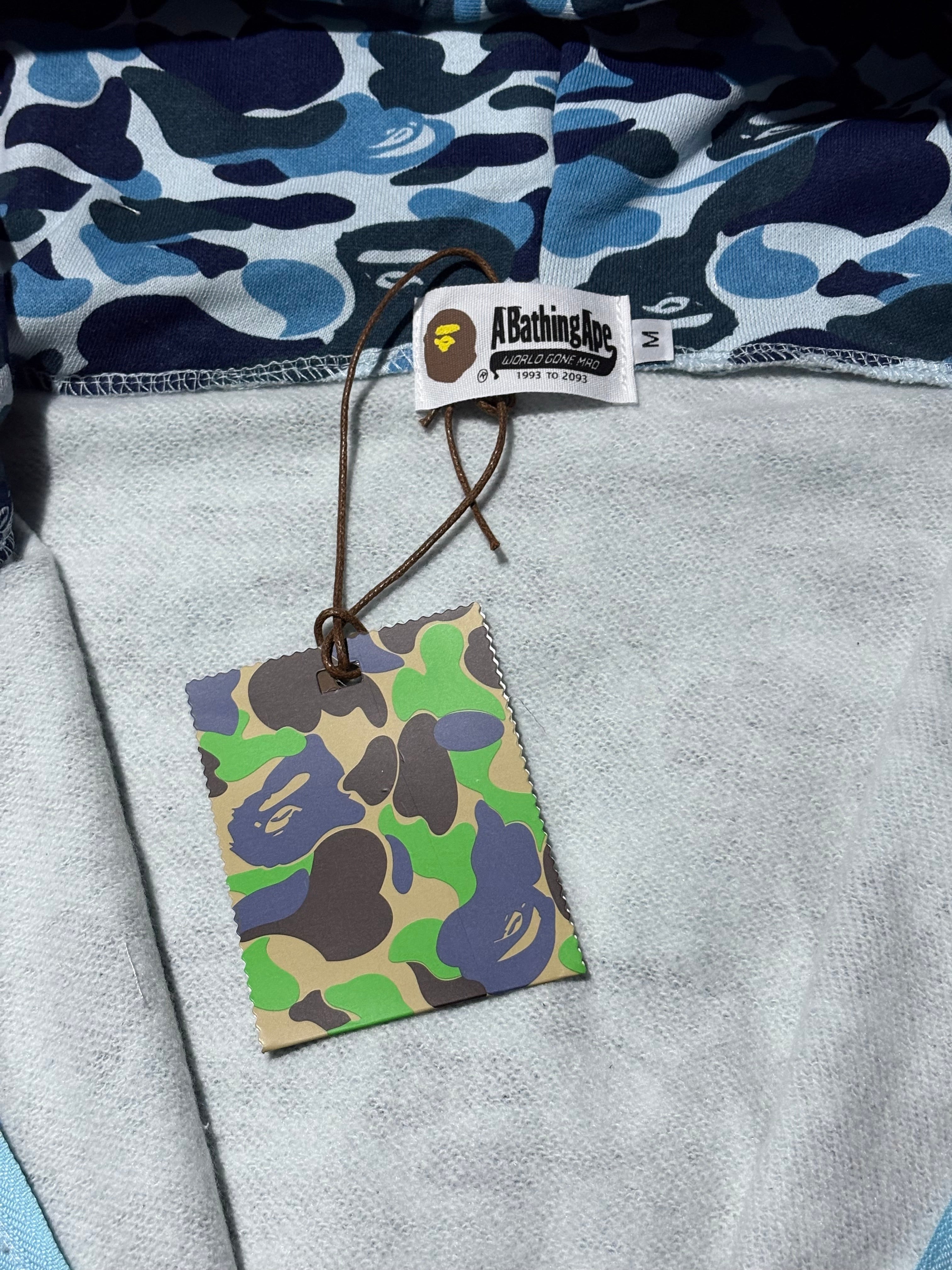 **AGOTADO** Sudadera Bape azul ligero