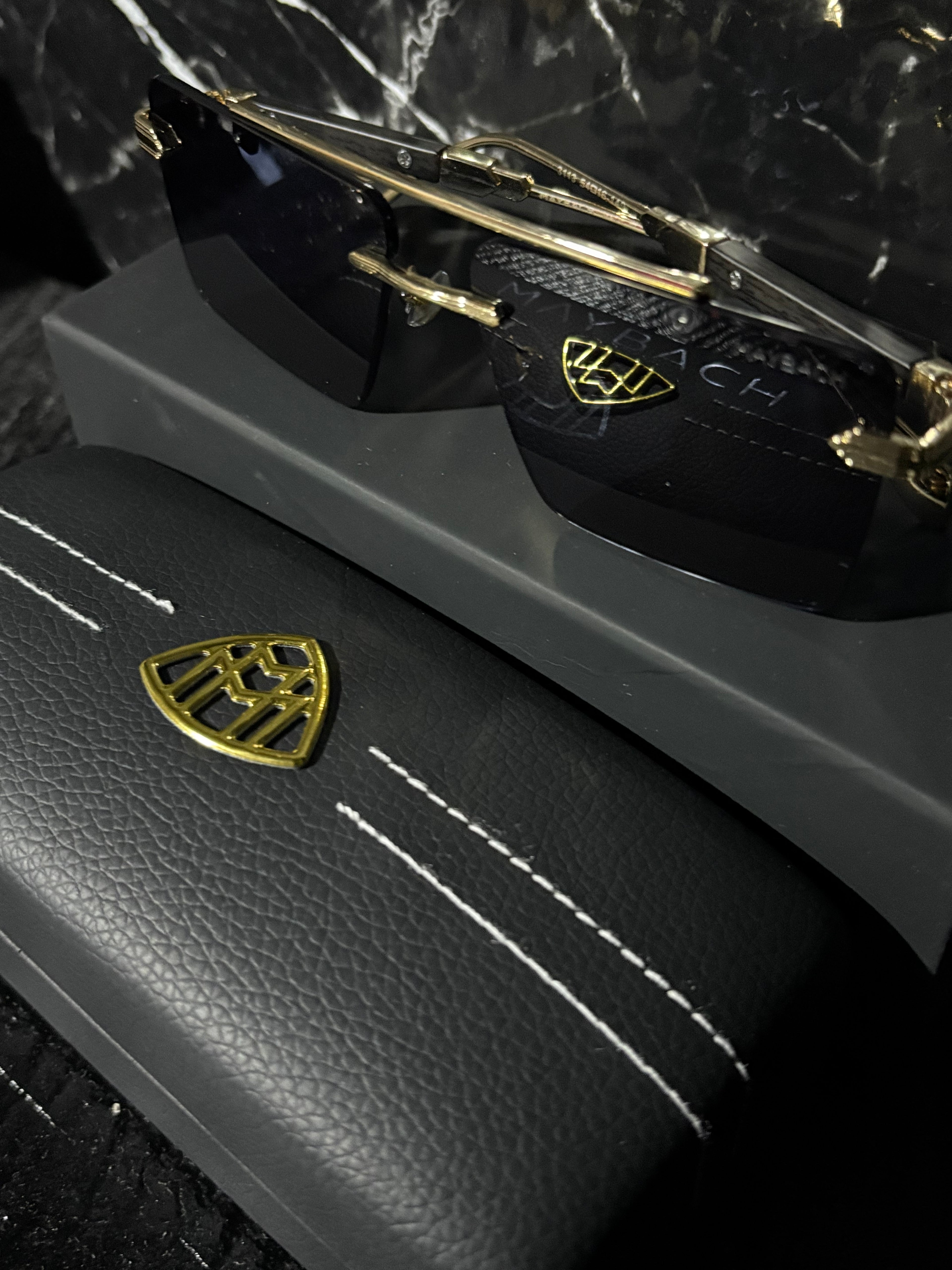 Lentes Maybach dorados/negro