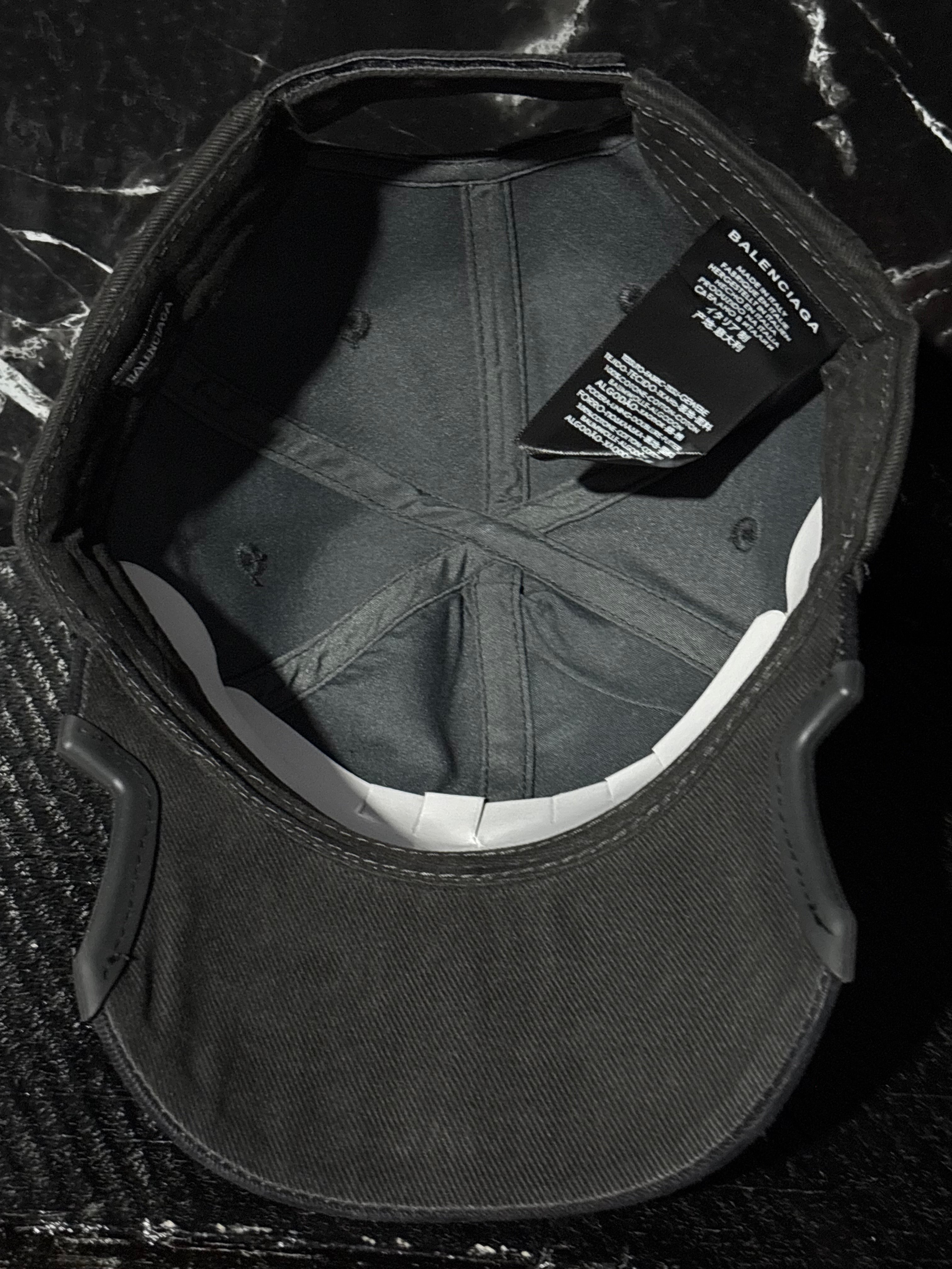 Gorra Balenciaga unity cap