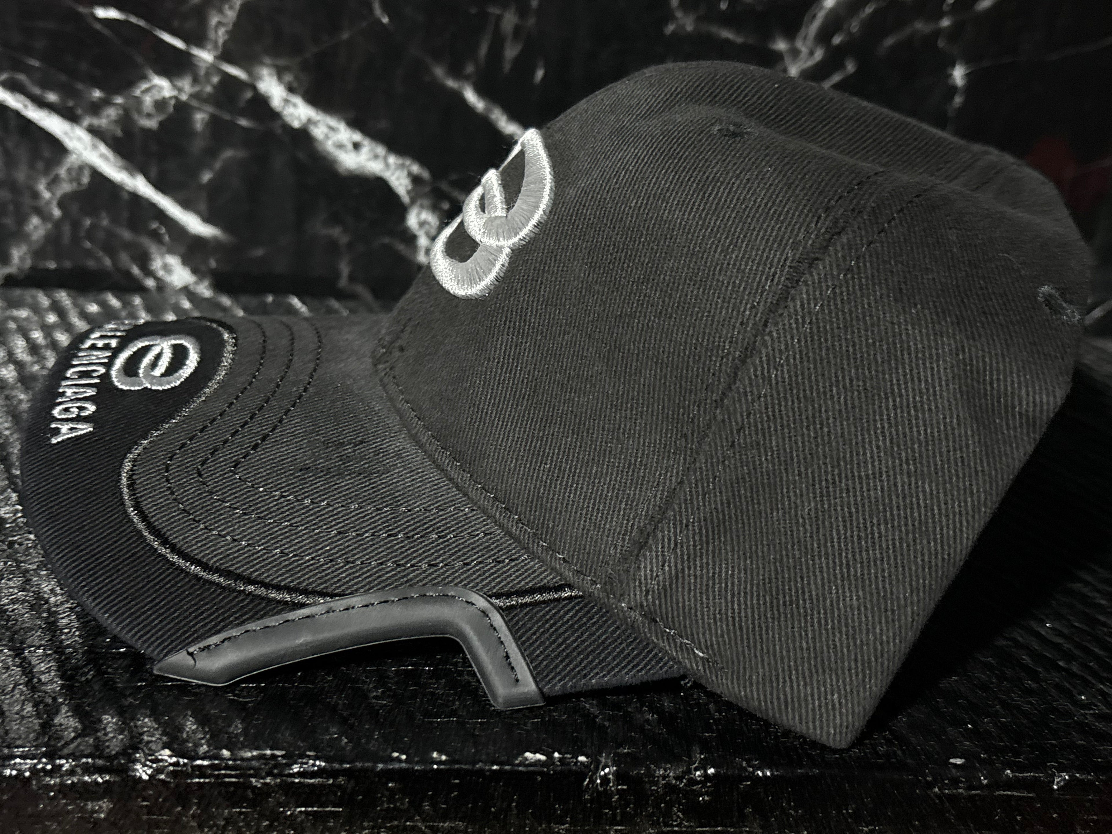 Gorra Balenciaga unity cap