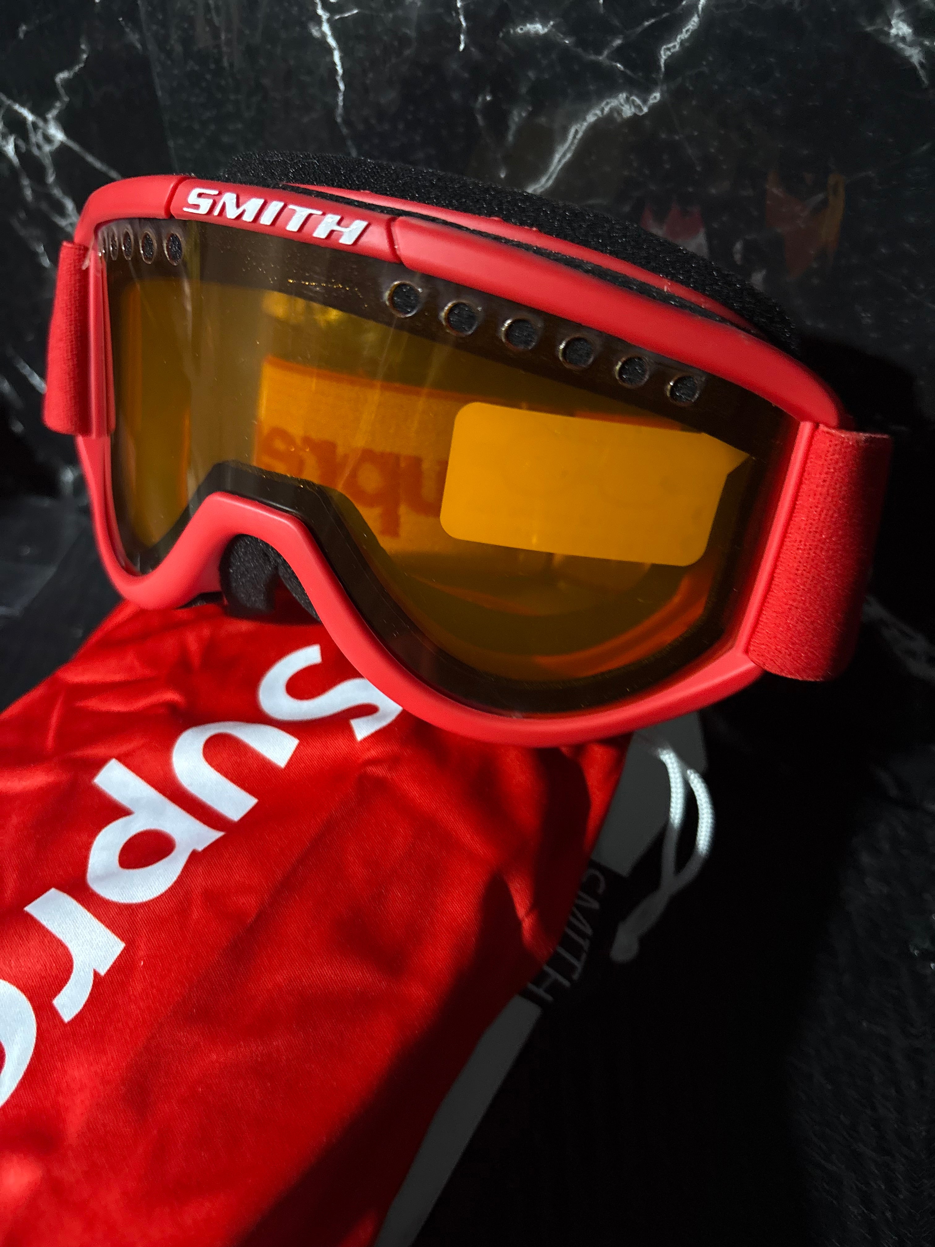 **AGOTADO**Goggles Supreme rojos