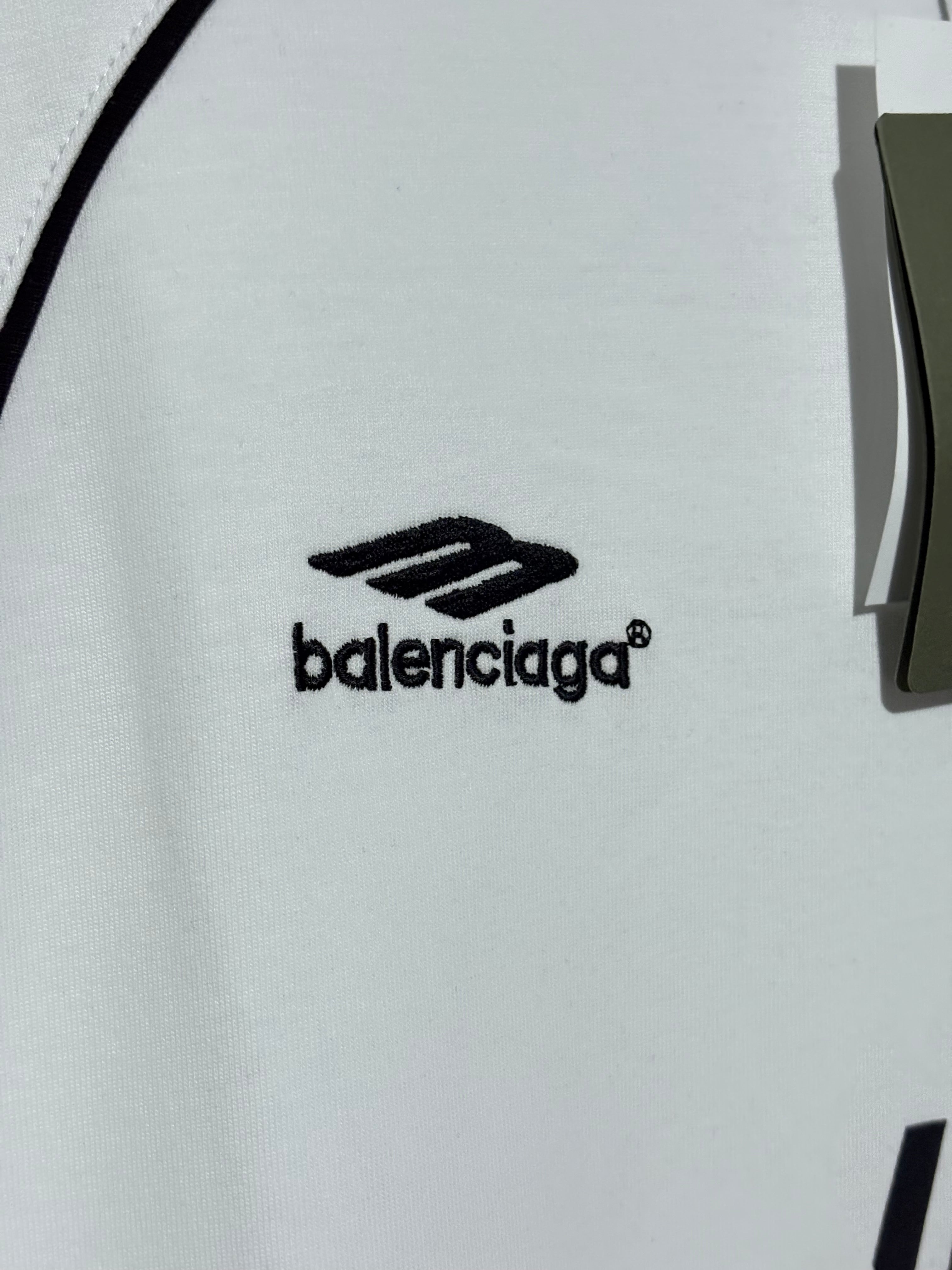 Balenciaga x Manchester United oversize